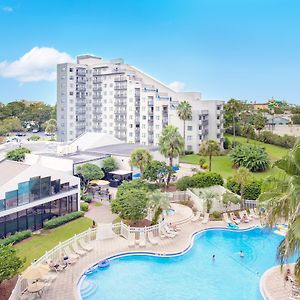 Enclave Suites a Stay Sky Hotel y Resort